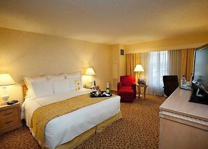 Marriott Airport Hotel 4*