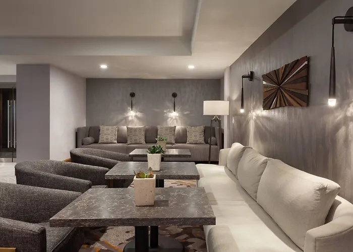 Marriott Airport Hotel 4*