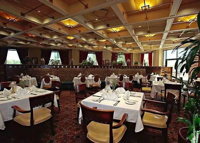Marriott Airport 4*